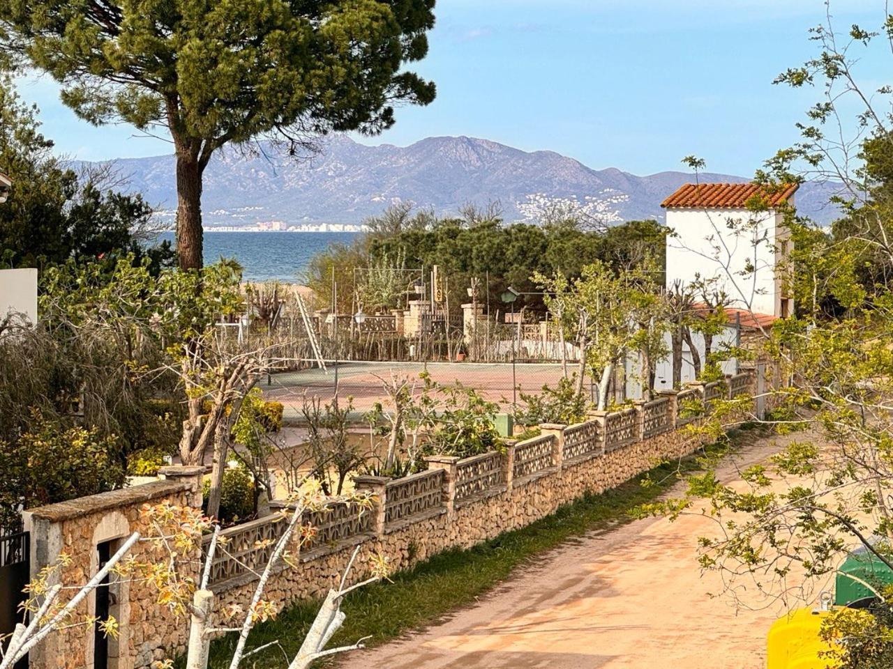Villa Merce Empuries Сант-Марти-д'Эмпуриес Экстерьер фото